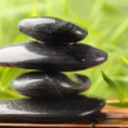 Havajská masáž lávovými kameny